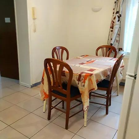 Belle Dans Un Quartier Calme Frühstückspension